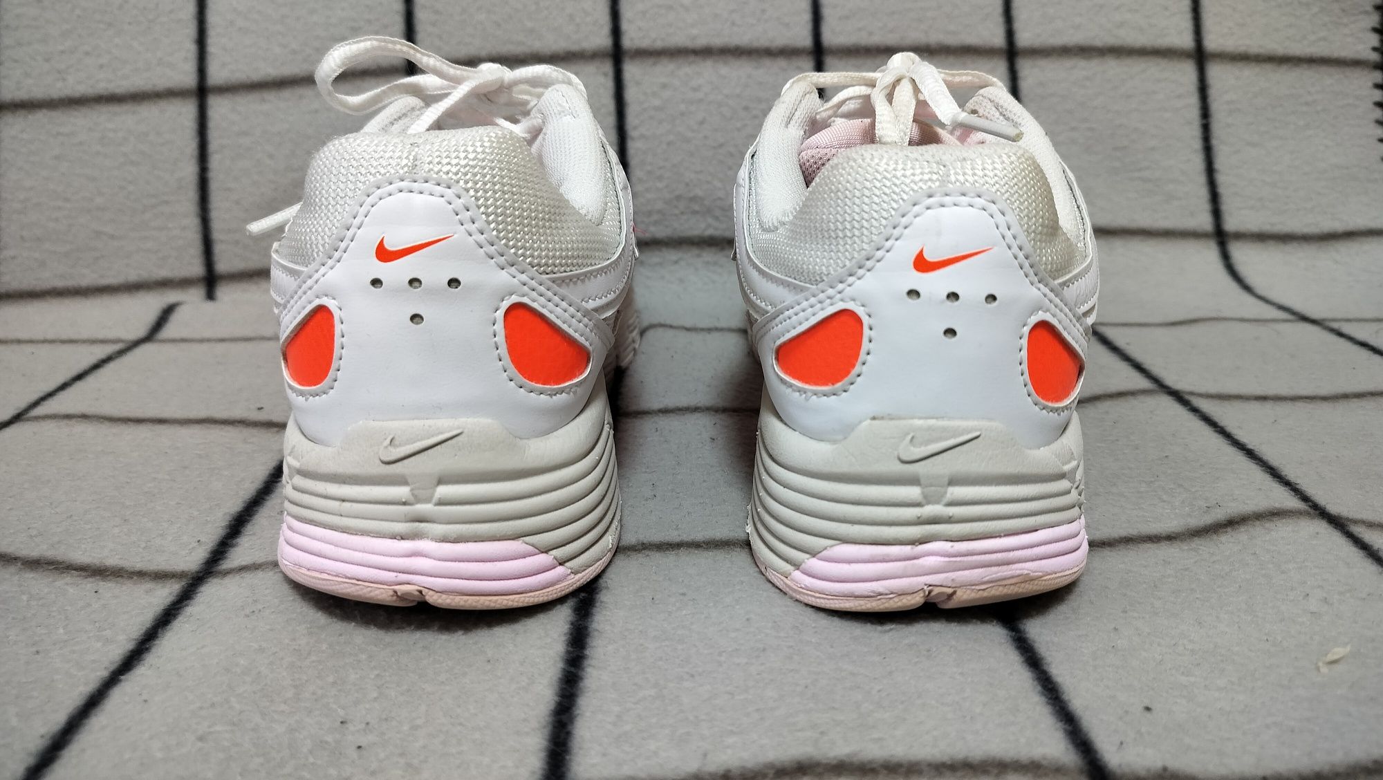 Кроссовки Nike P-6000 White . Размер 41