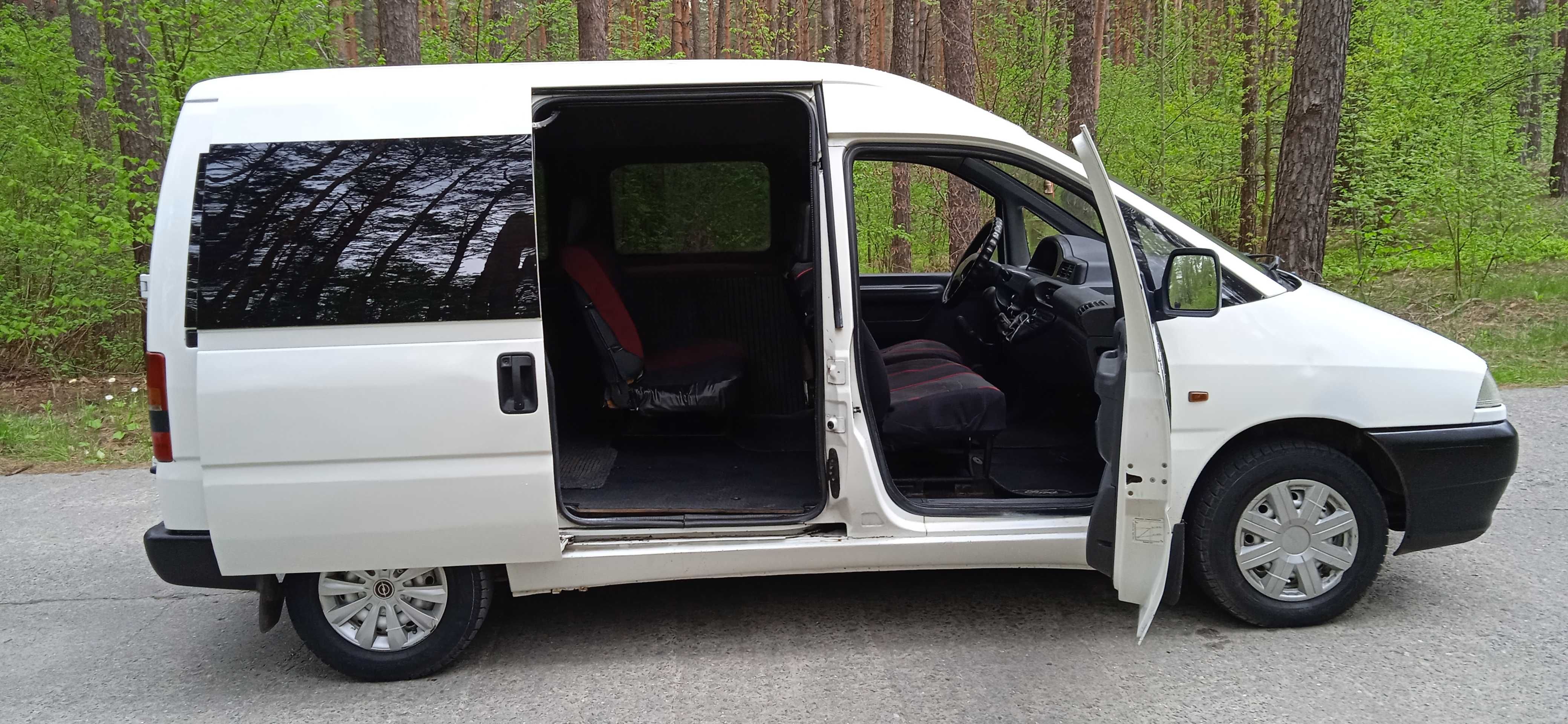 Мінівен FIAT SCUDO COMBINATO 1.9 простий дизиль . Пасажир 9 місць