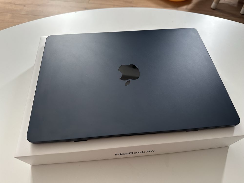 Ноутбук Apple Macbook air 2022 m2 24 gb 1 tb ssd