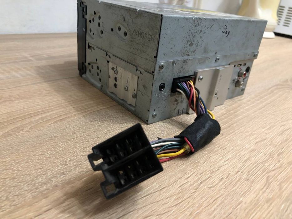 Автомагнітола JVC KW-R400