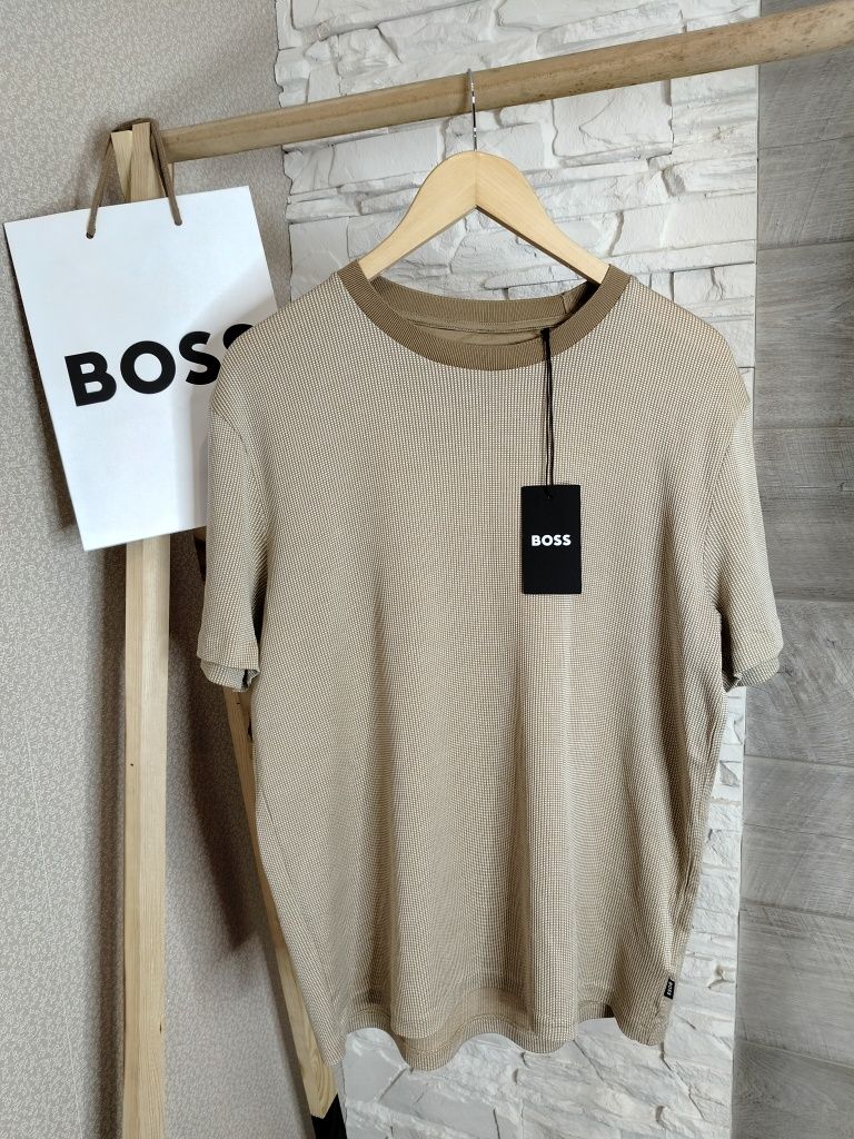 Чоловіча оригінальна футболка Hugo Boss L