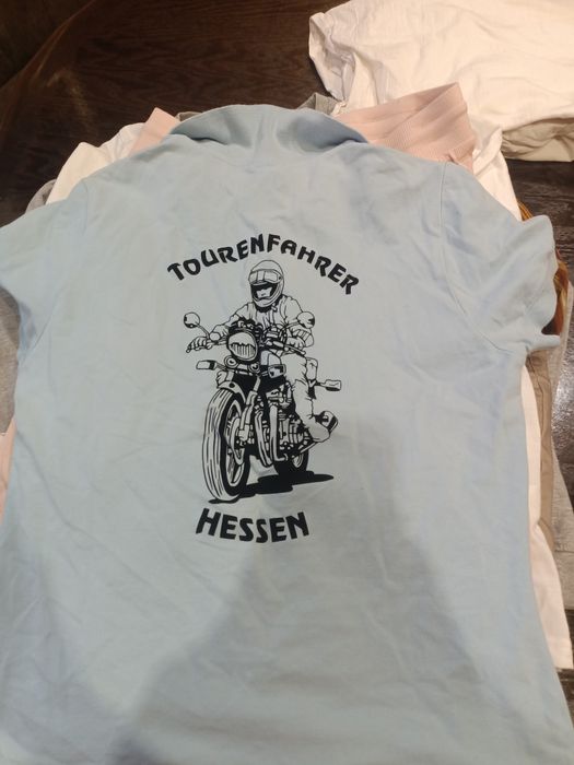 Жіночі речі віддам