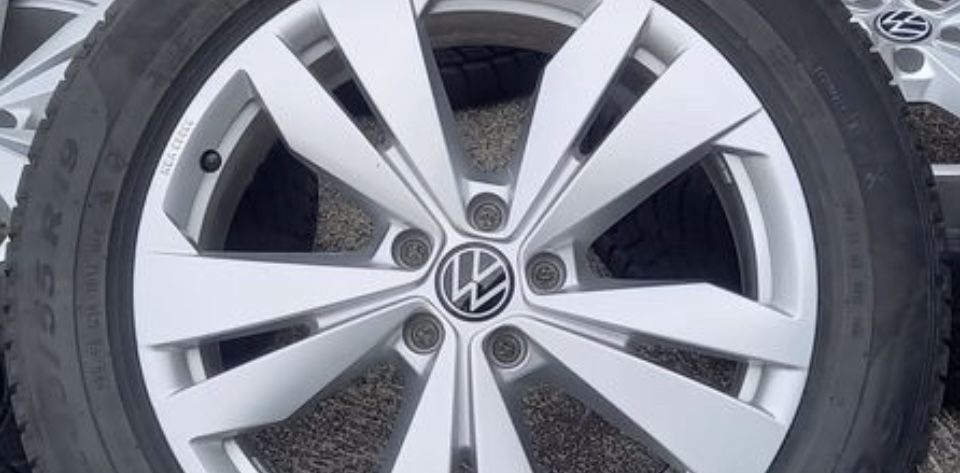 Komplet felgi z oponami zima do id3 id4 id5, Enyaq, Q4 e-tron