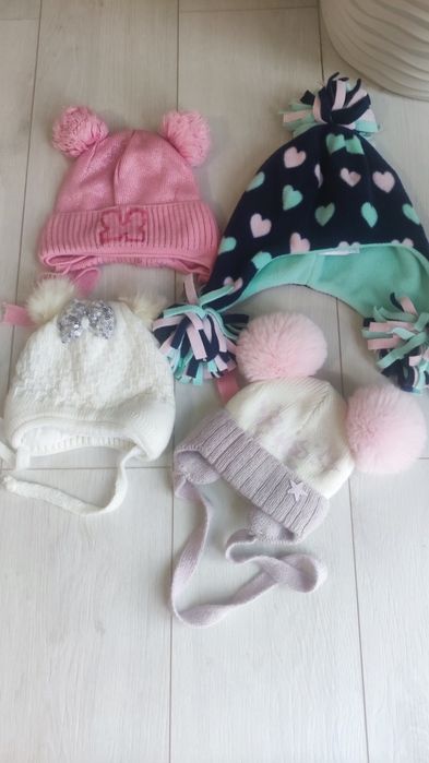Лот 250 грнШапки для дівчинки з народження 0-6міс