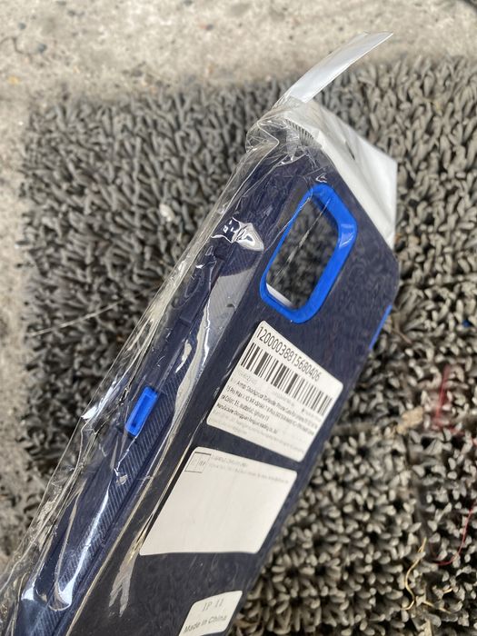 Бронированный чехол Iphone 11