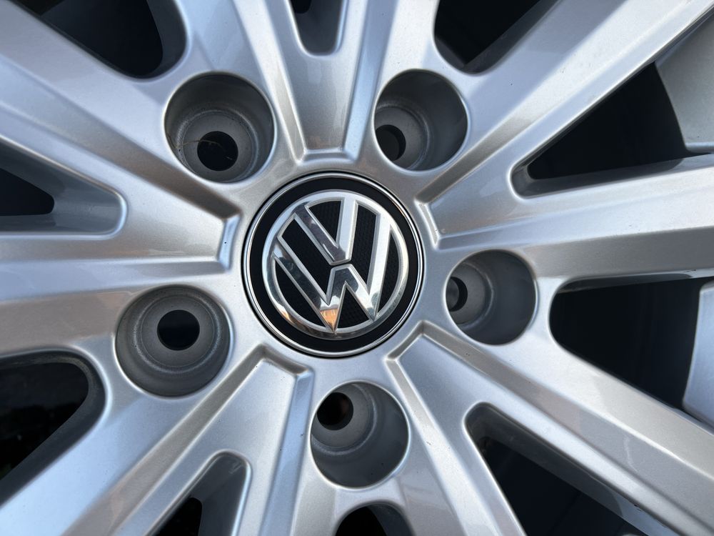 Два нових оригінальні диски Volkswagen r17 5*120 T6 T7