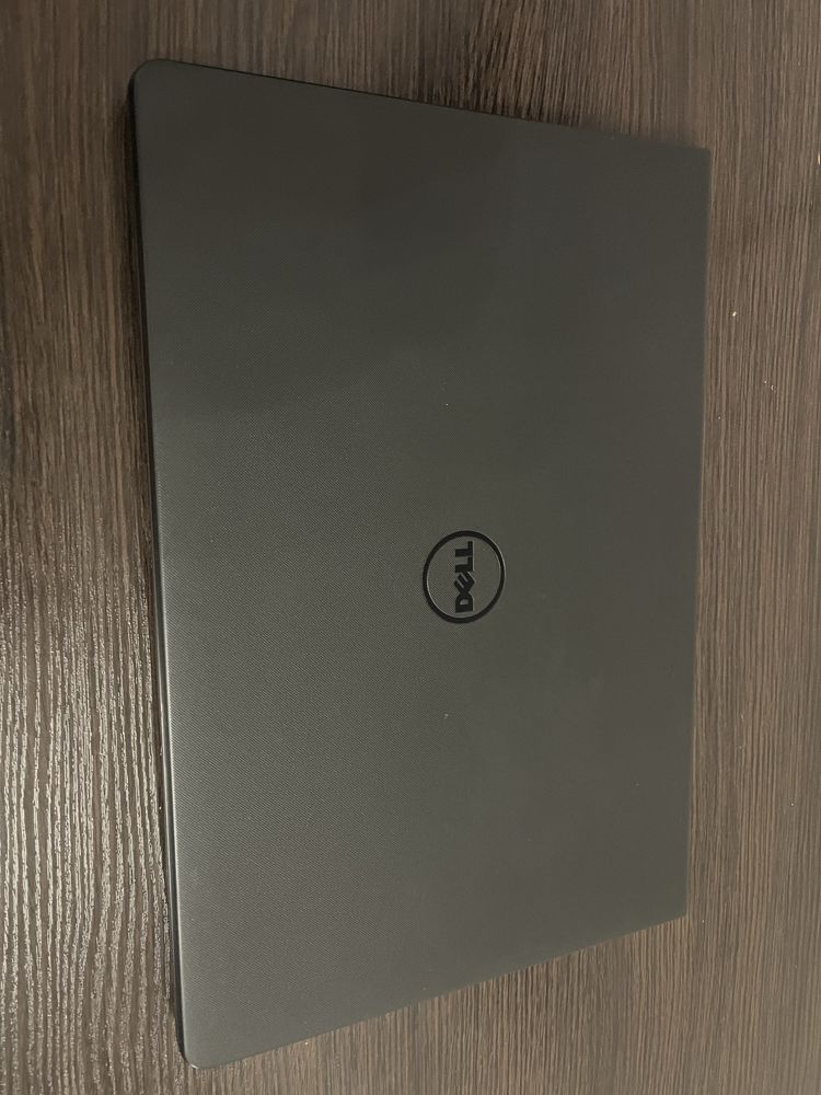 Dell Inspirion 15 5100 i3 6006 / ОЗУ DDR 4 12gb / SSD 500Gb