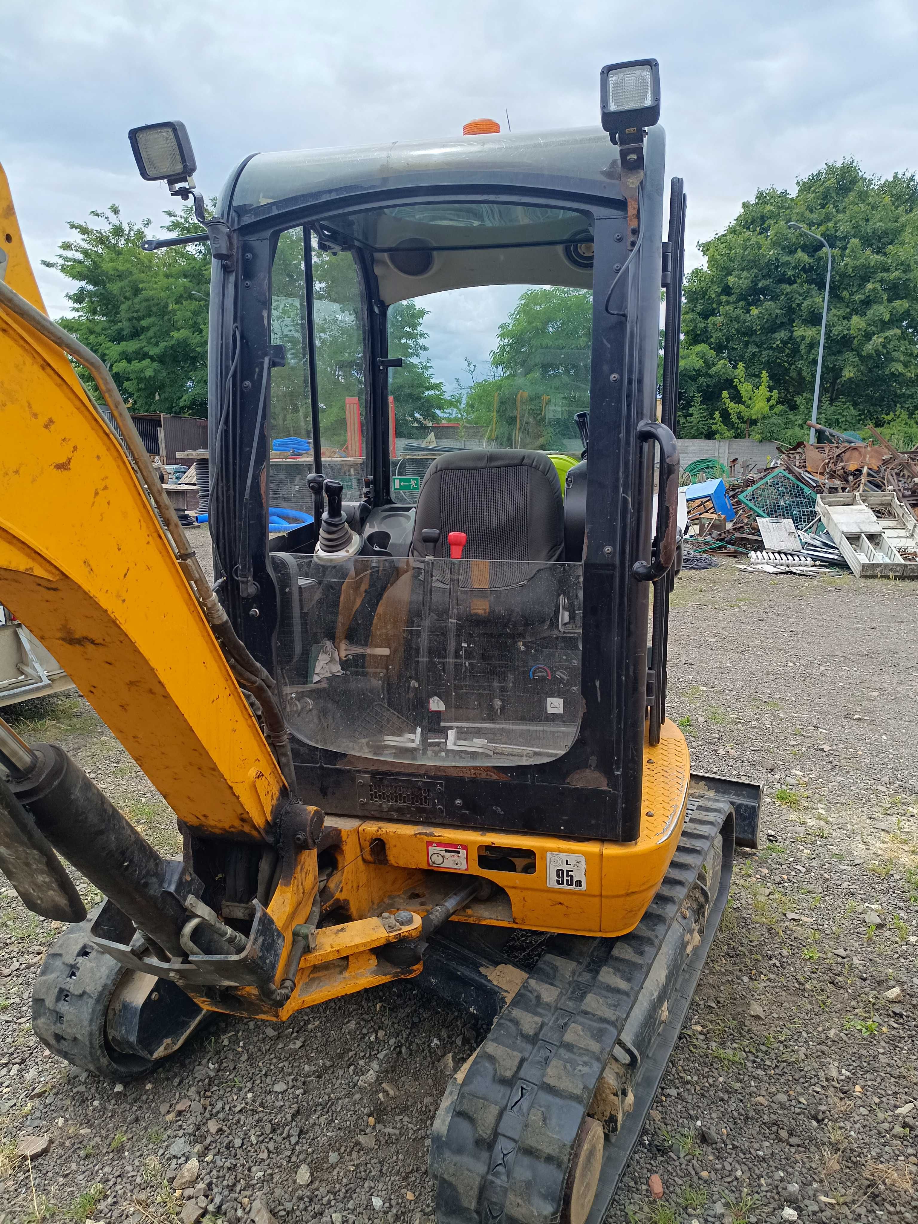 Minikoparka JCB 8025 ZTS
