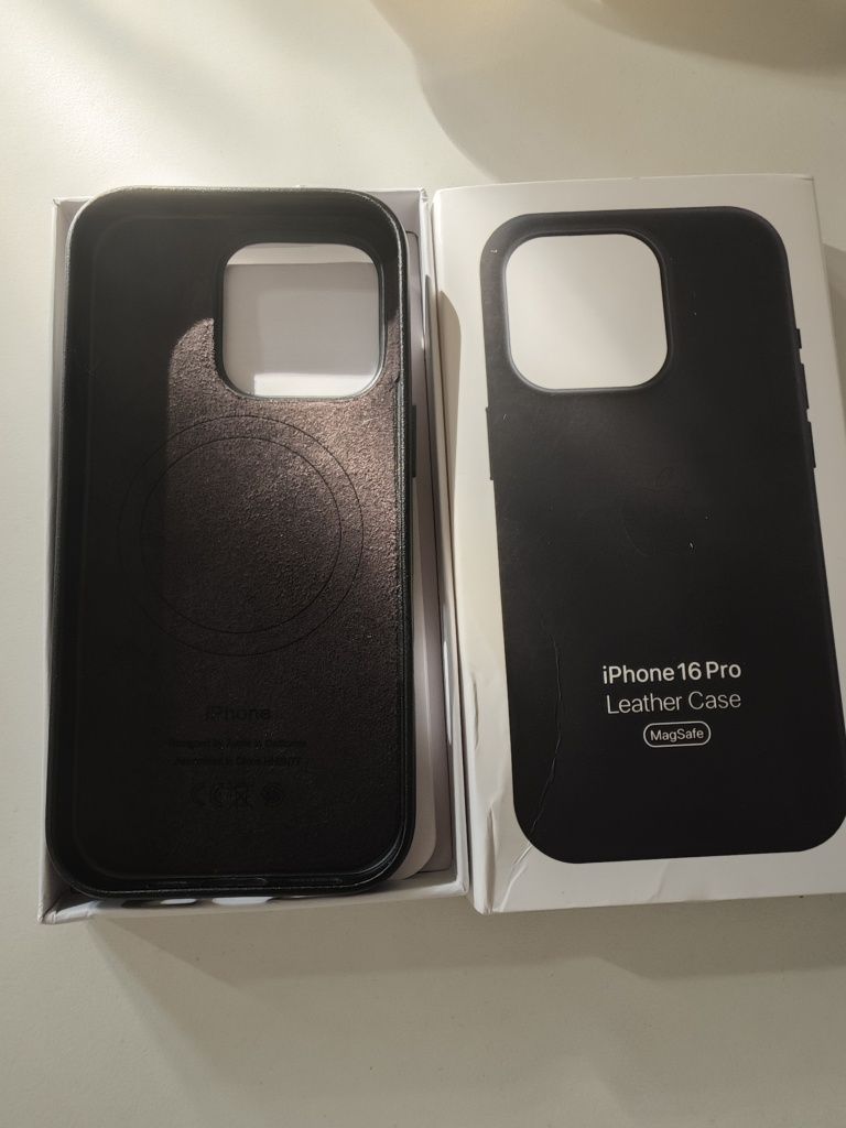 Capa Pele - iPhone 16 Pro