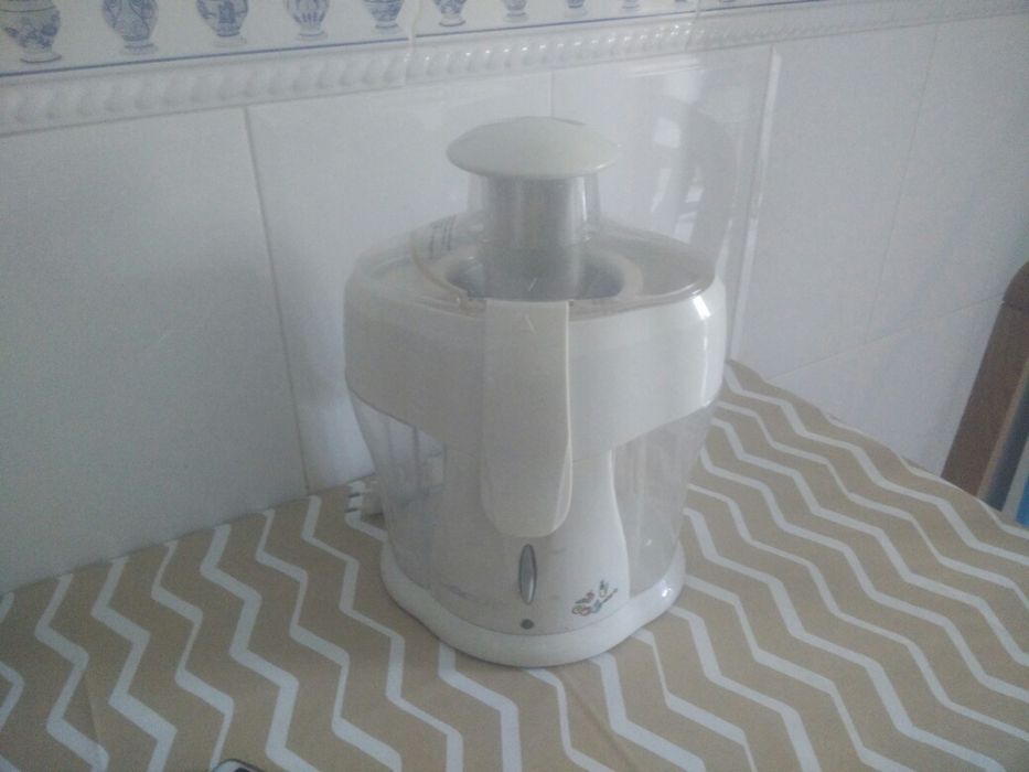 Centrifugadora de Sumos