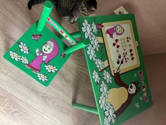 Дитячий столик і стульчик