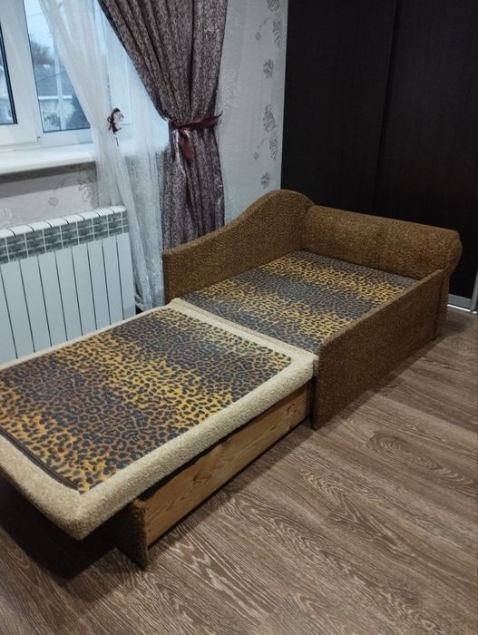 ліжко довжина 180 ширина 90