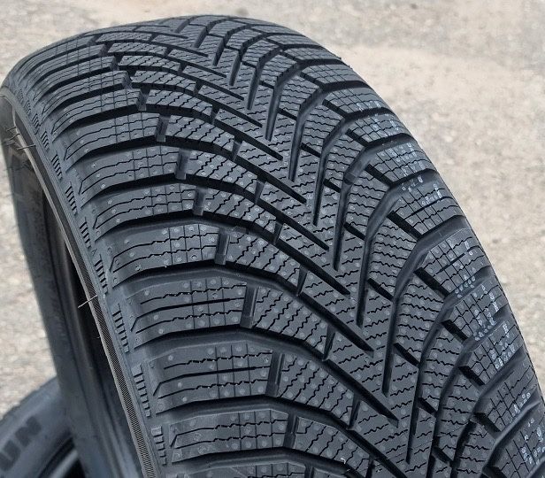 Зима Sailun ICE BLAZER Alpine+ 215/65 R16 98H