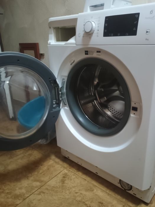 Пральна машинка whirlpool