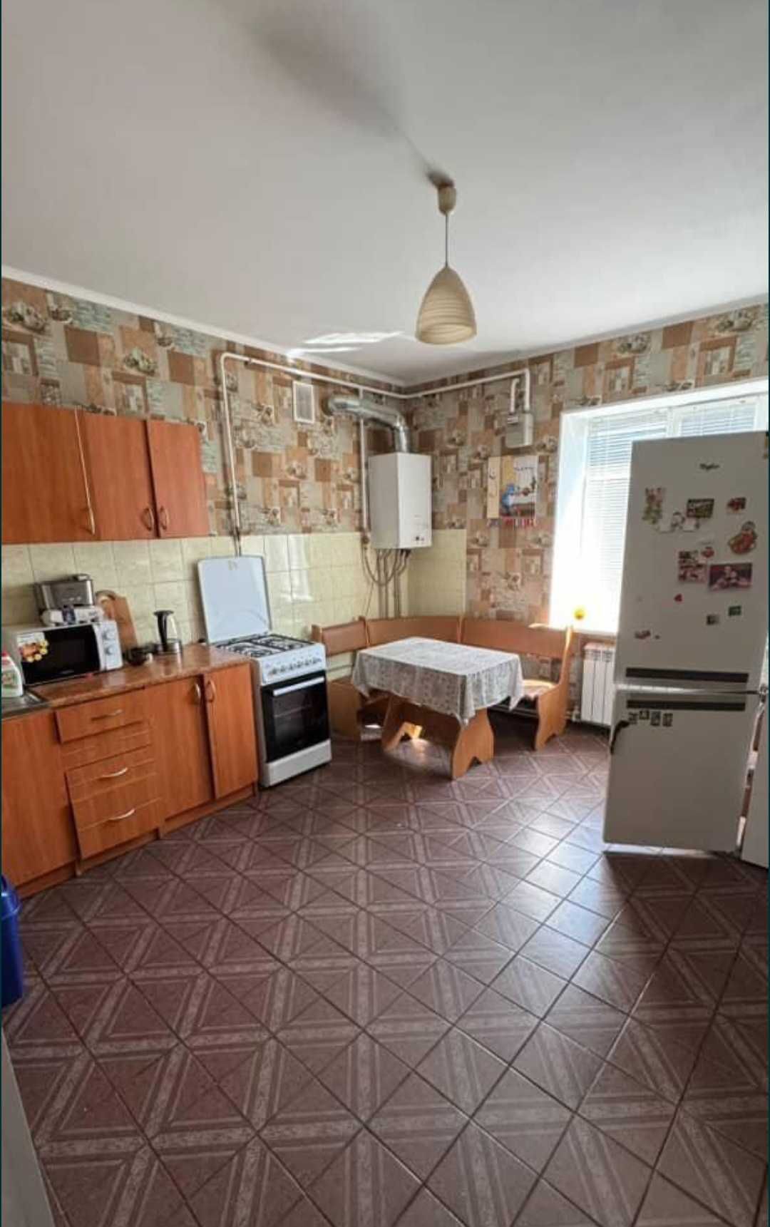 Продам 3 комнатную квартиру в кирпичном доме