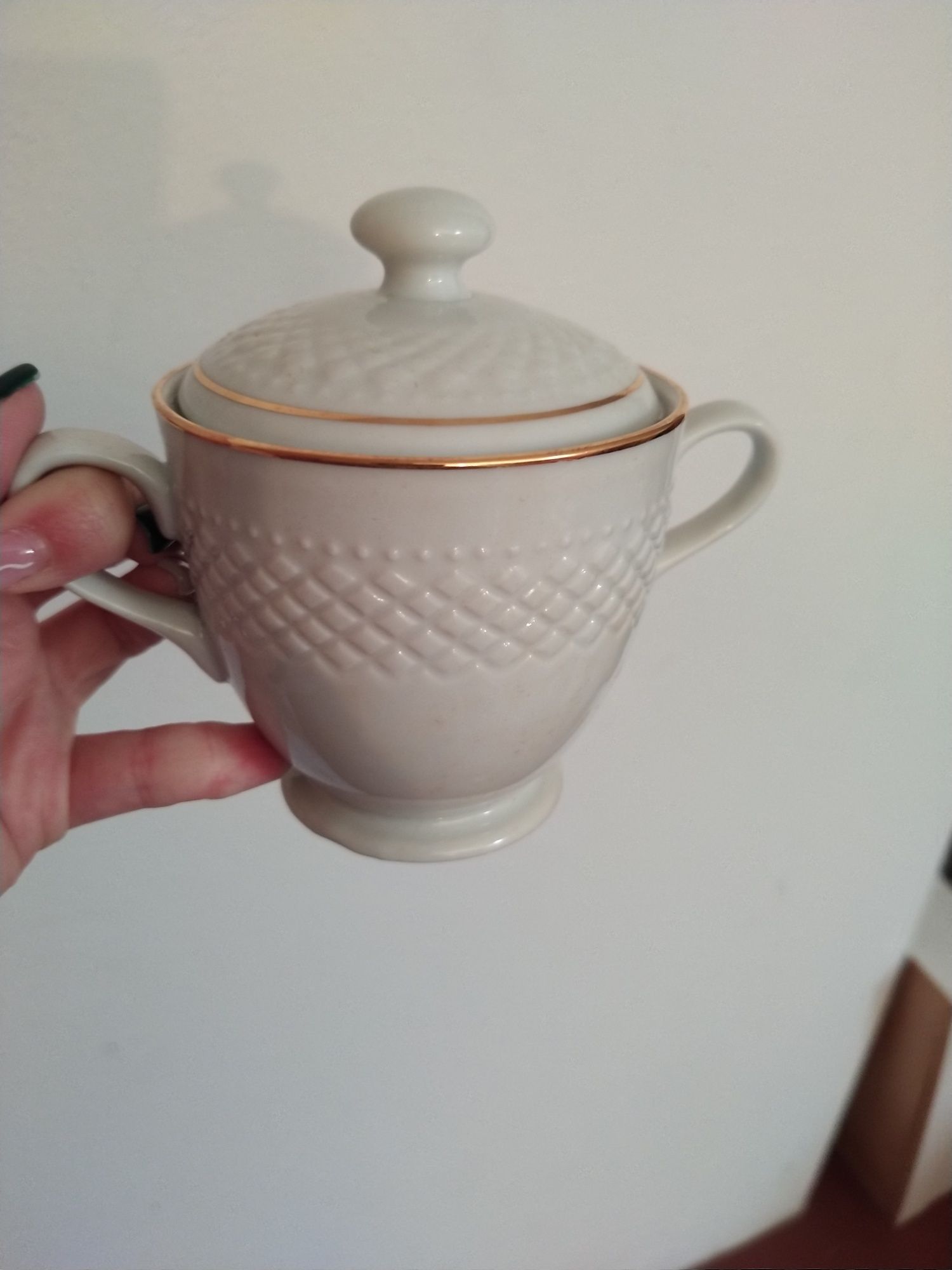 Conjunto de chavenas de café e de chá em porcelana - Royal China