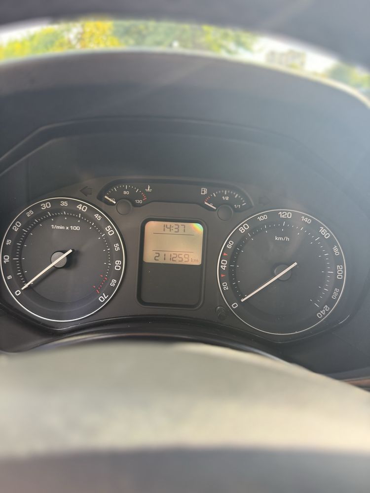 Skoda A5, Шкода октавія а 5 1.6 с газом