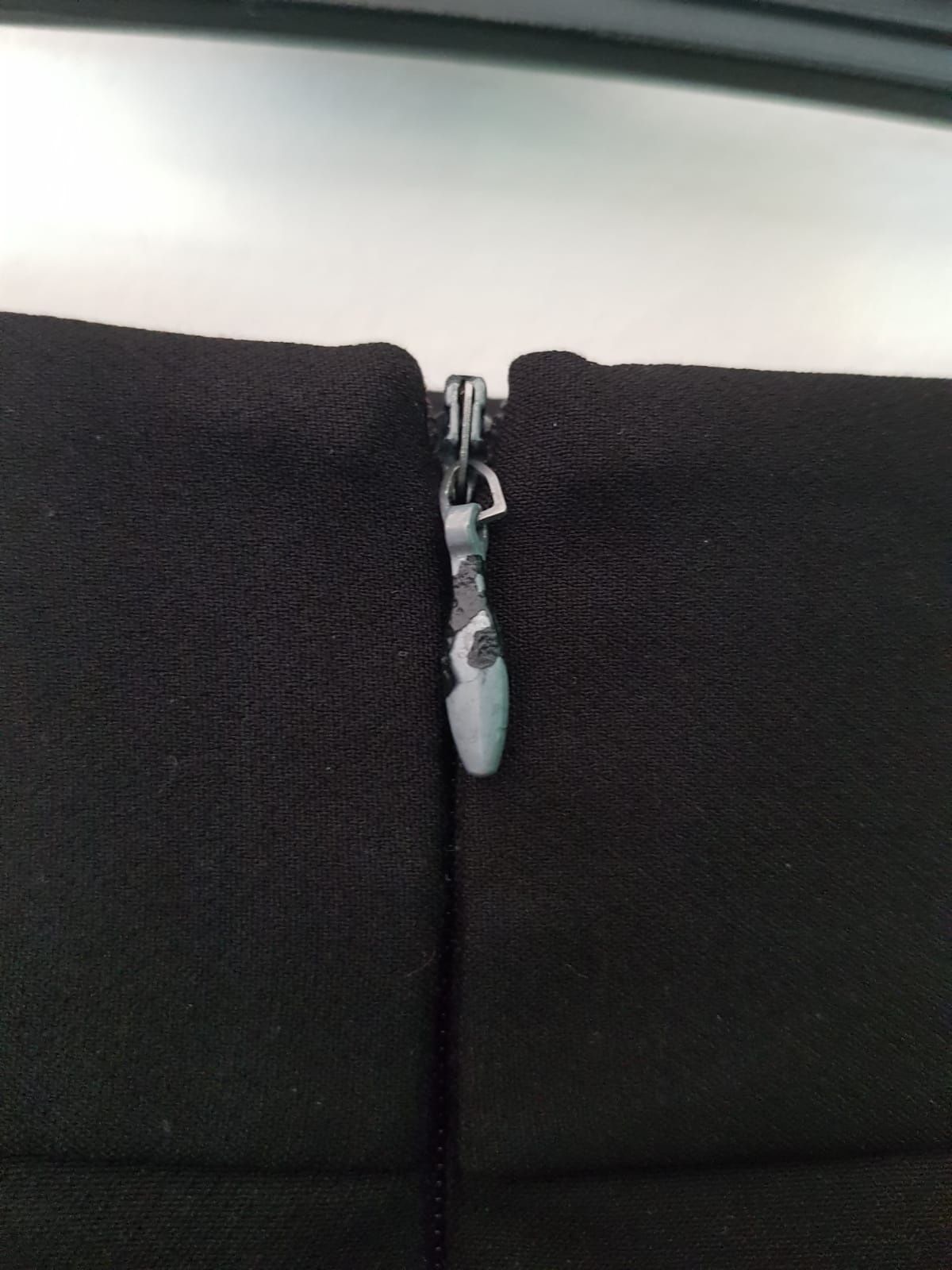 Czarna, elegancka spódnica z Reserved r. 36