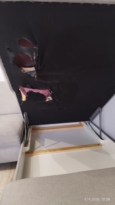 Rogówka, narożnik z funkcją spania uszkodzona