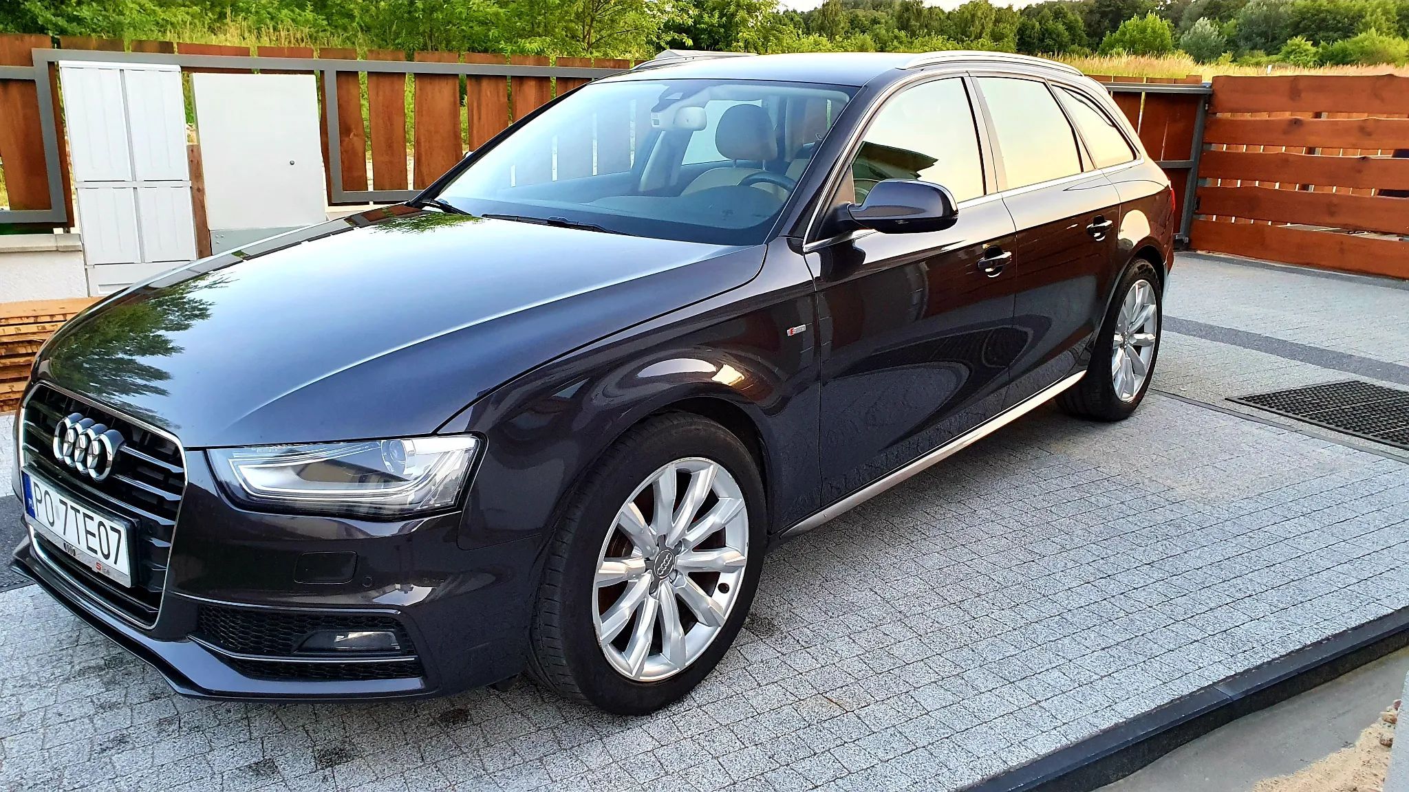 Audi A4 Zadbane A4 B8