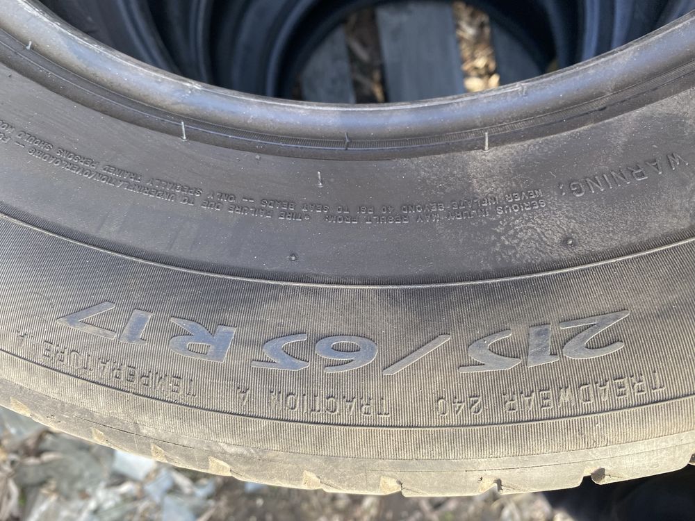 Michelin 215 65 17 4шт.Літо. Комплект 3000грн