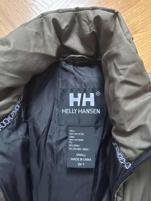Пуховик Helly Hansen