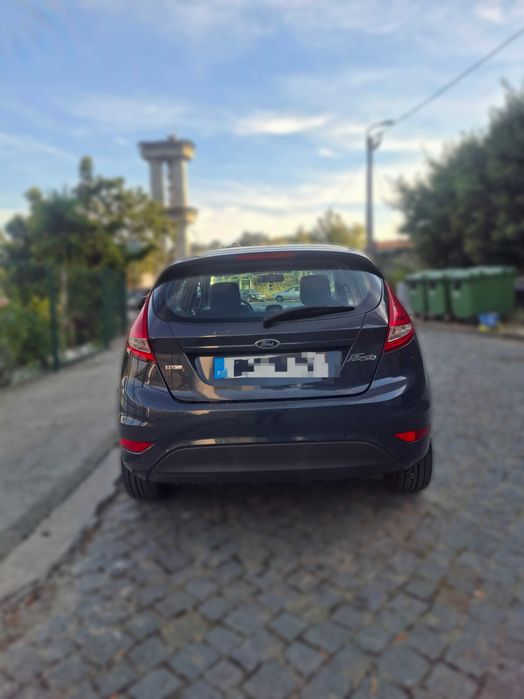 Vendo Ford Fiesta 1.4 tdci Trend 2010