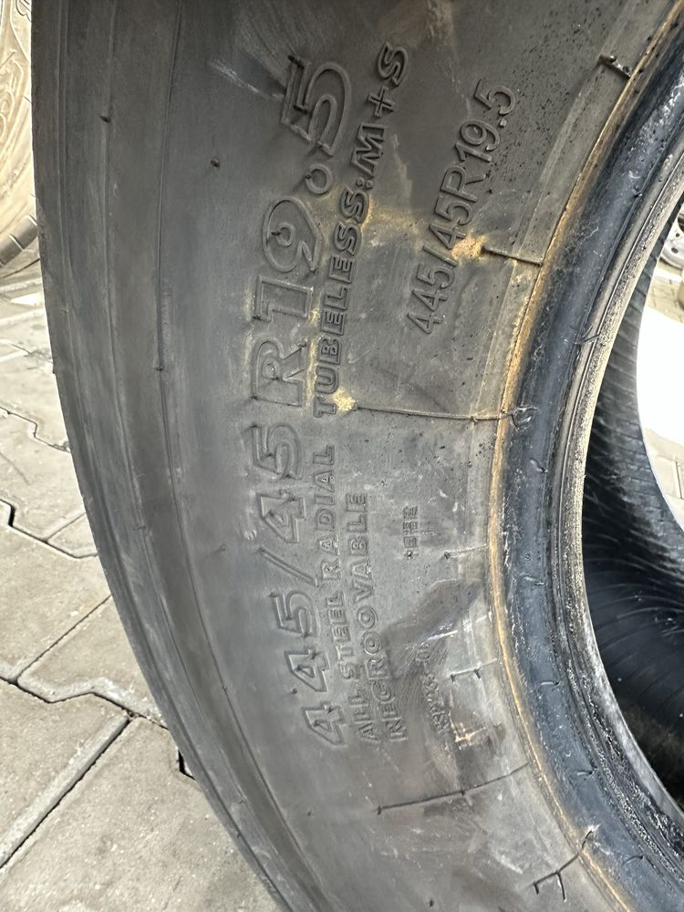 Giti GTL925 445/45R19.5