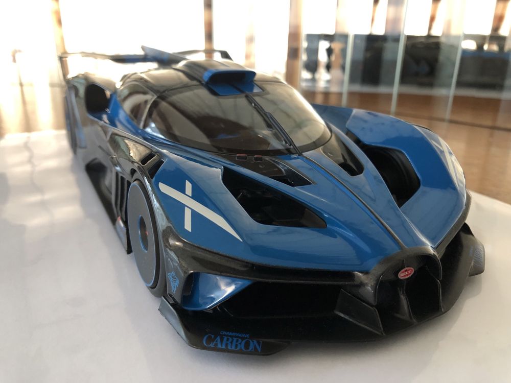 Model samochodu BUGATTI Bolide w skali 1/18