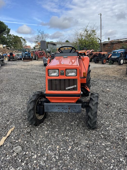 Trator Hnomoto motor 3 cilindros 20cv 4x4