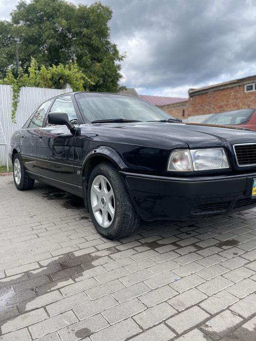 Продам Audi 80 b4 1993