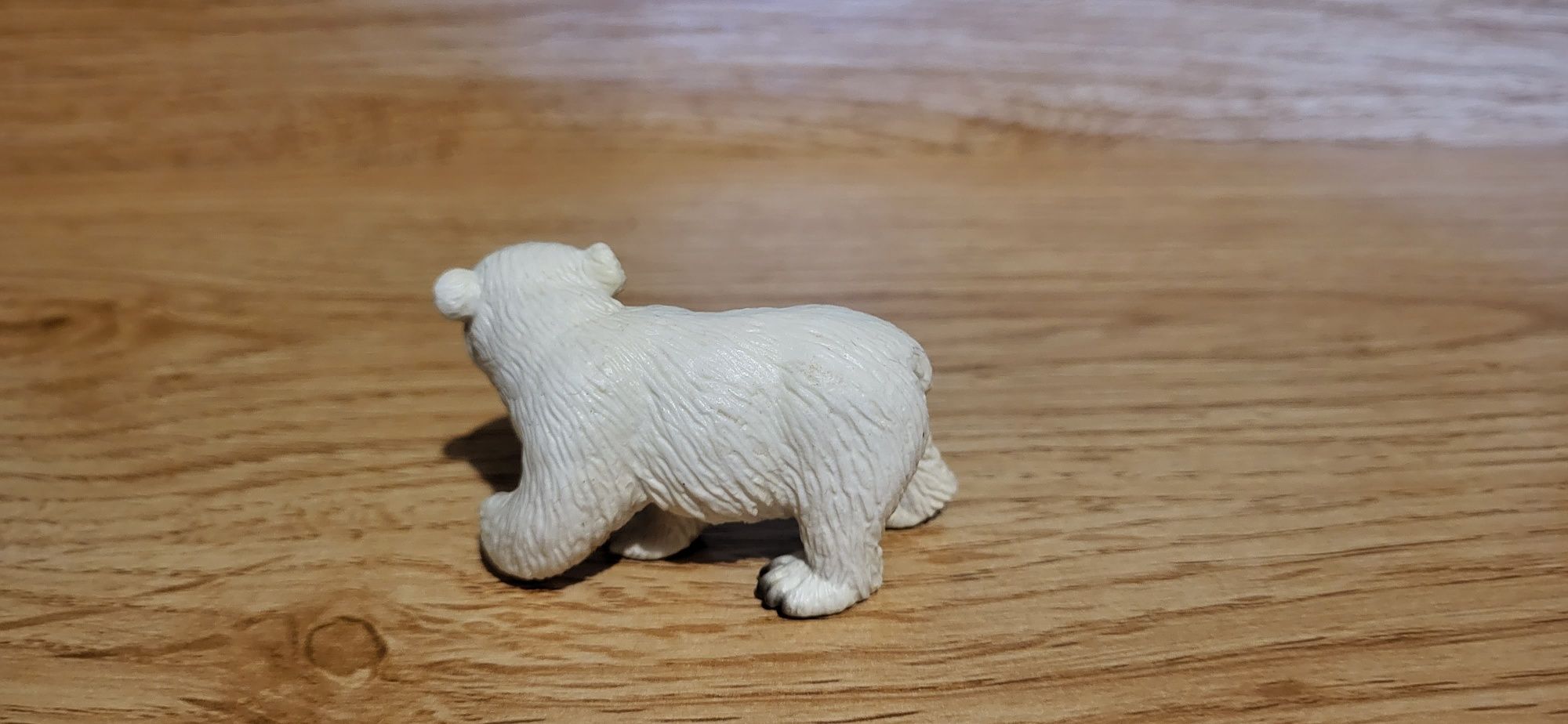 Schleich młody niedźwiedź polarny figurki model wycofany z 2005 r.
