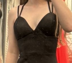 Чорна випускна сукня