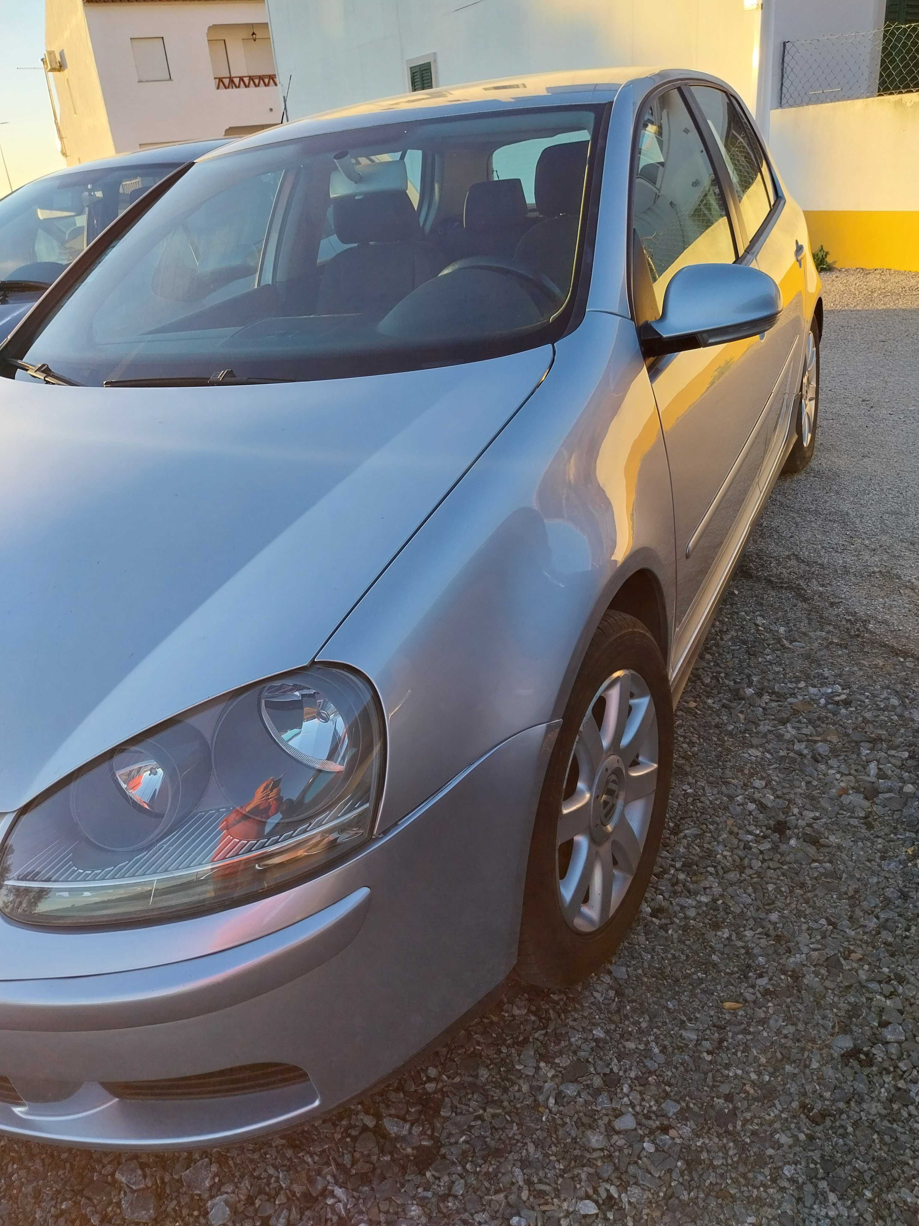 Volkswagen Golf V 1.6 FSI