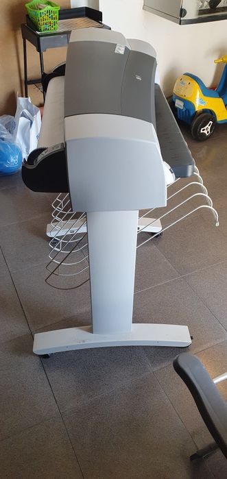 Plotter HP DesignJet T1100 + Guilhotina A3 Staples