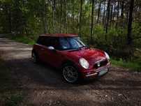 Mini one cooper                                       .