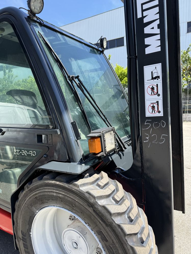 Manitou MSI 30 de 3000 kgrs cabinado