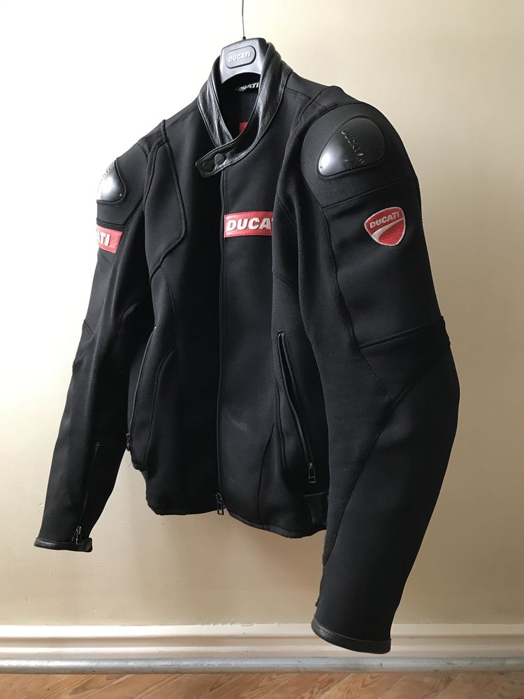 Blusão Ducati Dainese