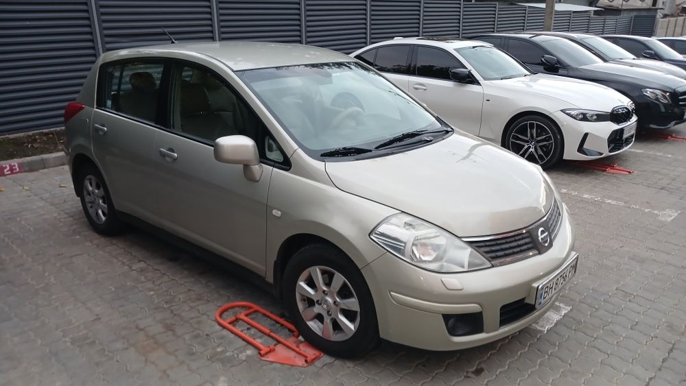 Продам машину NISSAN  TIIDA год выпуска 2008