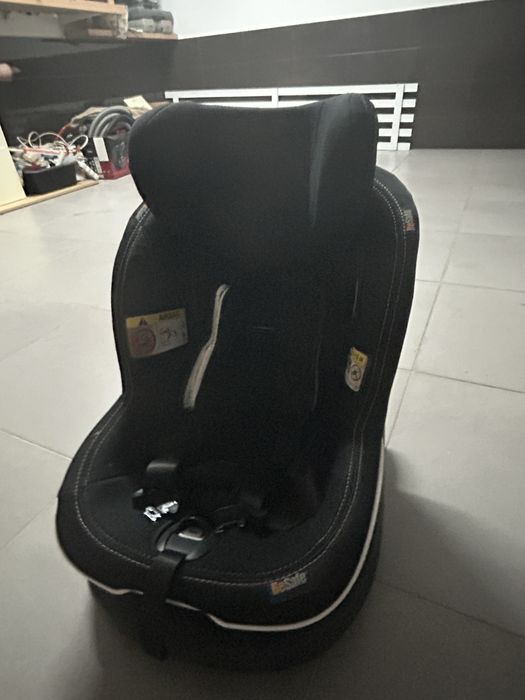 Cadeira para bebe em super estado.