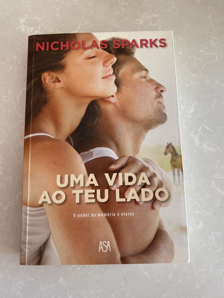 Livro Uma Vida ao Teu Lado