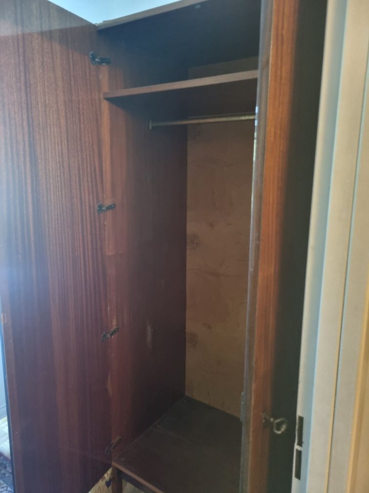 Szafa retro brązowa