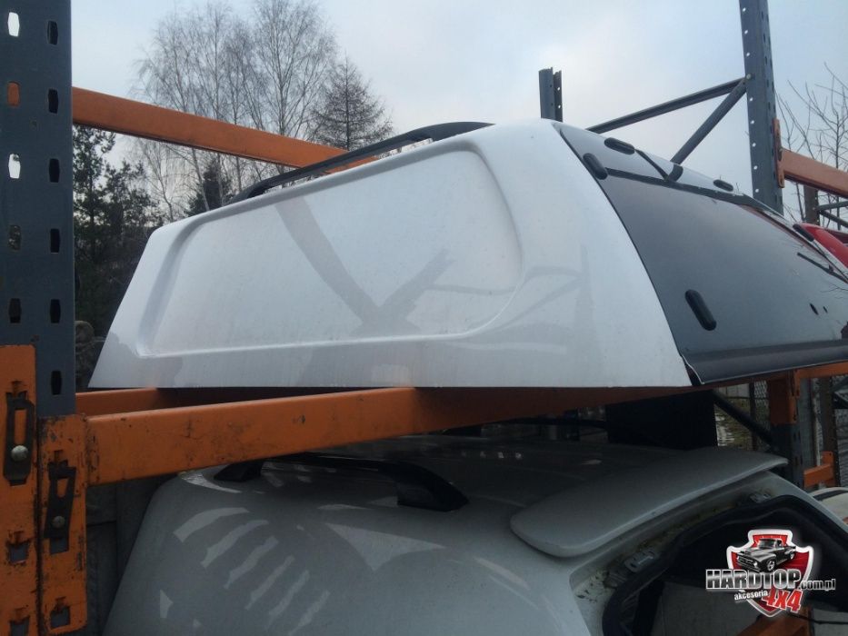 Zabudowa bez szyb Mitsubishi L200 hardtop