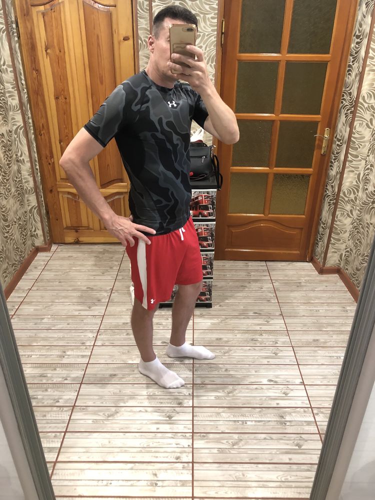 Компрессионная, термо футболка Under Armour