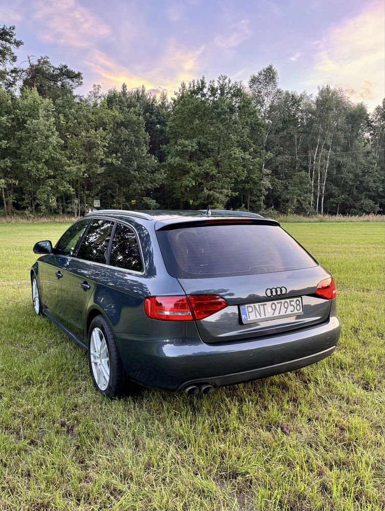 Samochod osobowy Audi a4 b8
