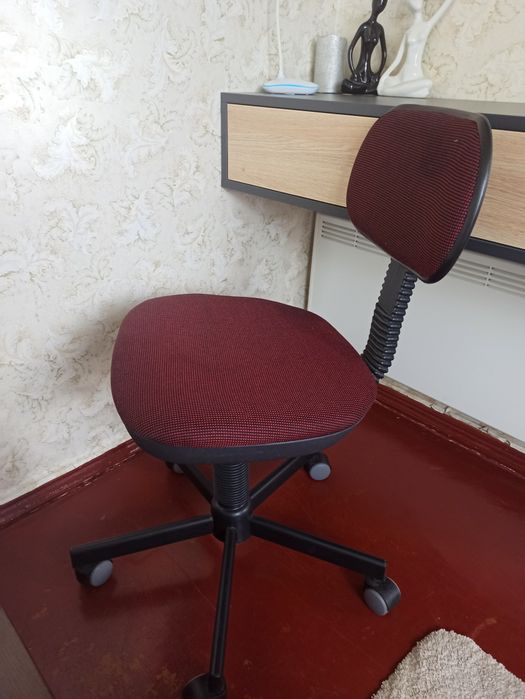 Продам Крісло офісне