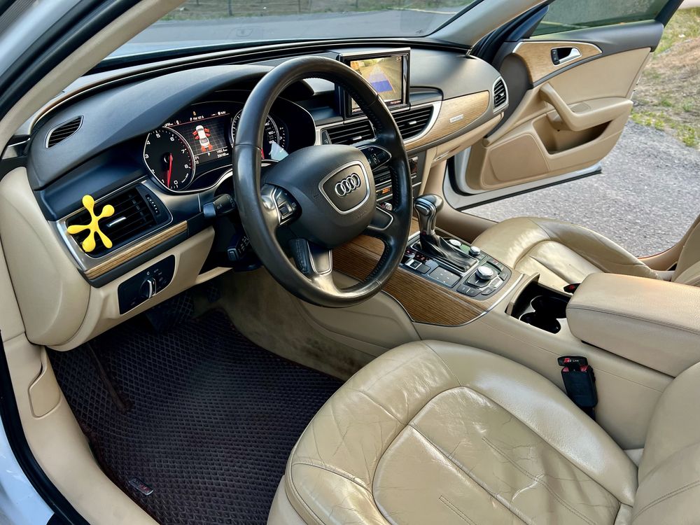 Продам Audi A6C7 3 літра бензин