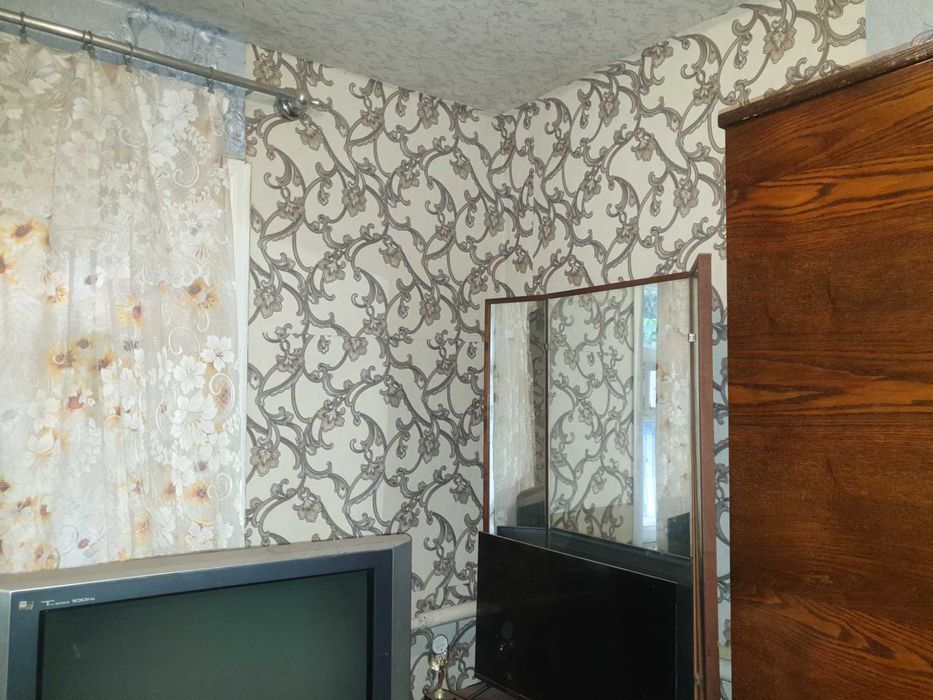 Продам будинок, Безлюдівка ( центр)