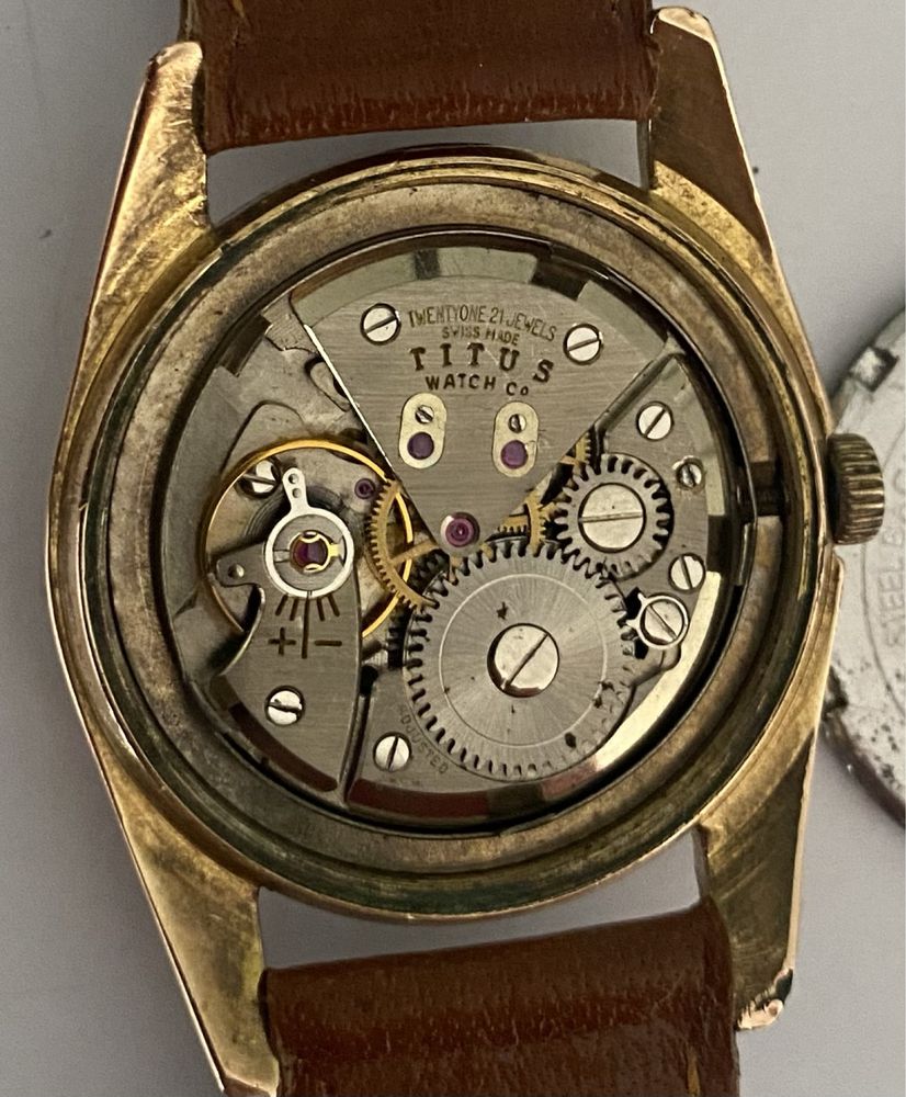 Relógio TITUS Watch Co, mecânico antigo