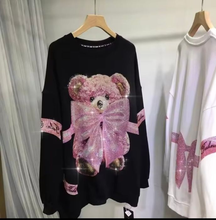 Свитшот мишка в камешках